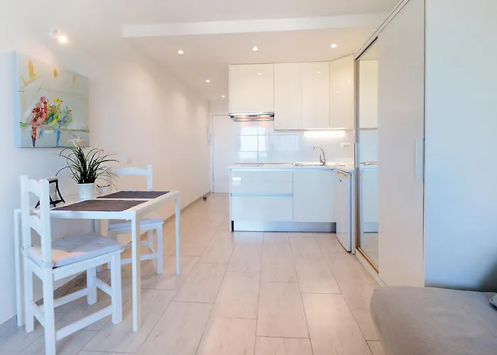 Sun-sea Puerto de la Cruz (Tenerife)